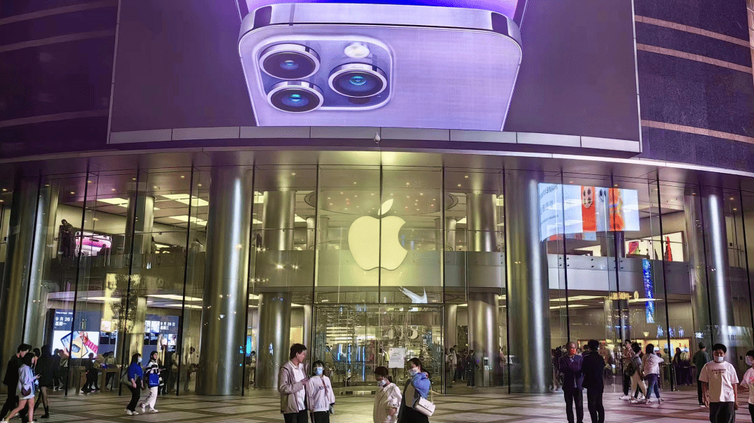 苹果6新加坡版的缺点是啥:6年来最大降幅！苹果盘后股价闪崩…库克：裁员是最后的手段
